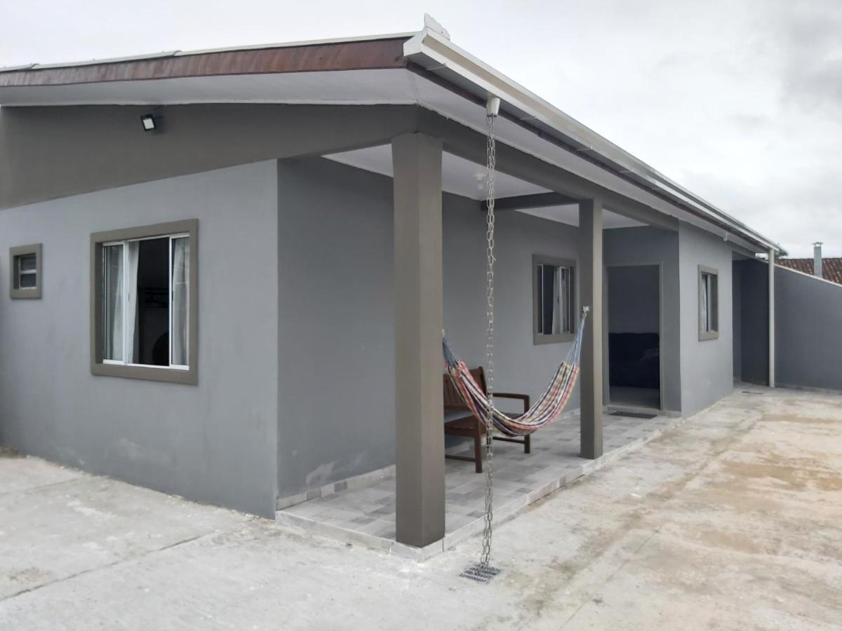 Residencia Aguiar * Guaratuba